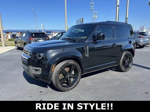 2024 Land Rover Defender P400 X-Dynamic SE