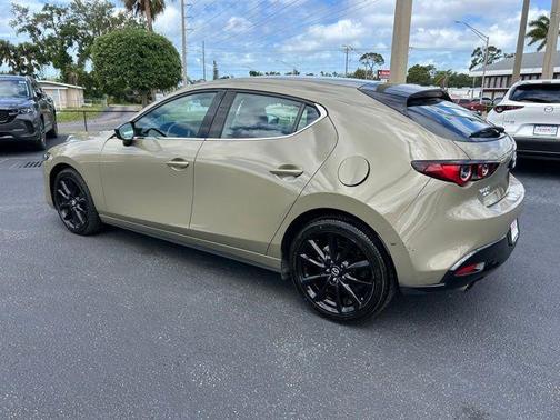 2024 Mazda Mazda3 2.5 Carbon Turbo