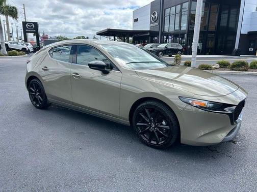 2024 Mazda Mazda3 2.5 Carbon Turbo