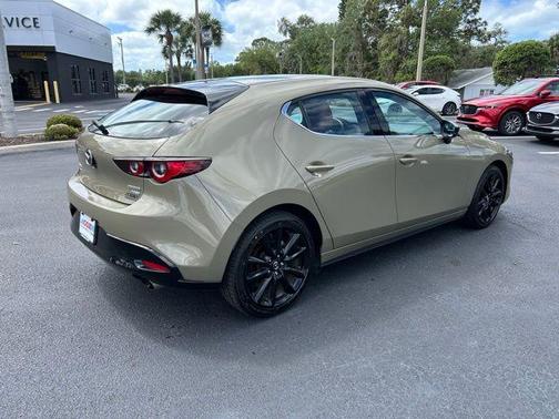 2024 Mazda Mazda3 2.5 Carbon Turbo