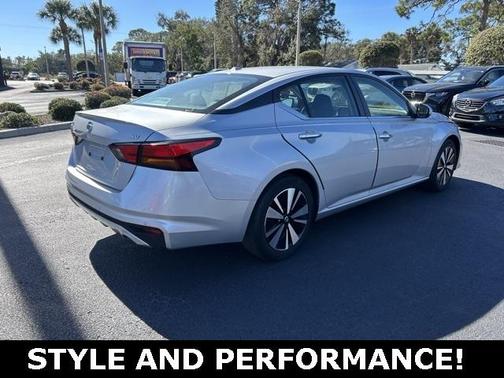 2022 Nissan Altima 2.5 SV