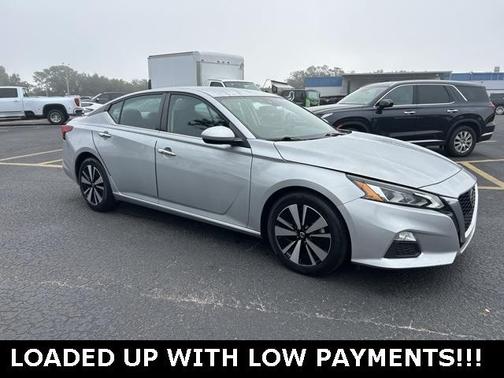2022 Nissan Altima 2.5 SV