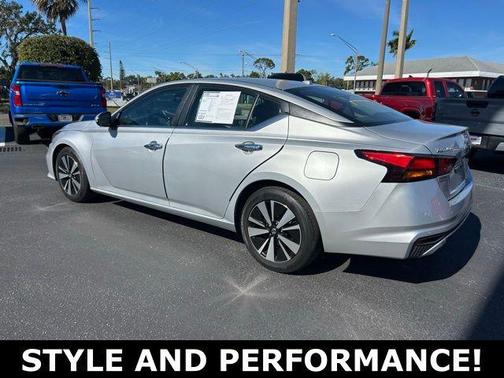 2022 Nissan Altima 2.5 SV