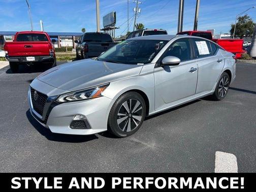 2022 Nissan Altima 2.5 SV