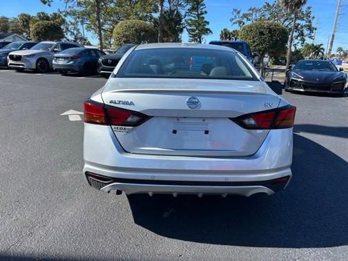2022 Nissan Altima 2.5 SV