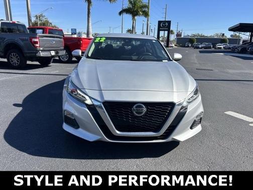 2022 Nissan Altima 2.5 SV