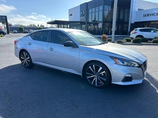 2020 Nissan Altima 2.5 SR