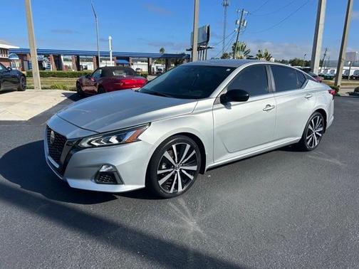 2020 Nissan Altima 2.5 SR