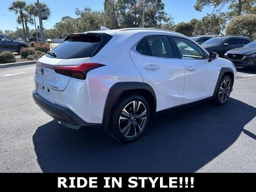 2021 Lexus UX 250h Base