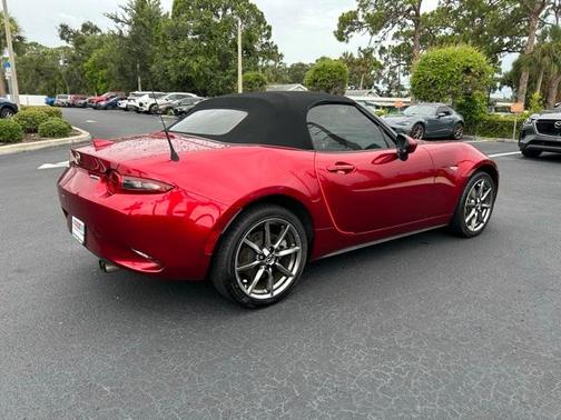 2022 Mazda MX-5 Miata Grand Touring