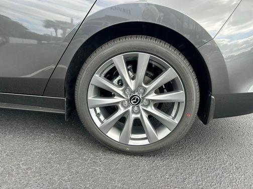 Machine Gray Metallic 2026 Mazda Mazda3 FWD w/Preferred Package