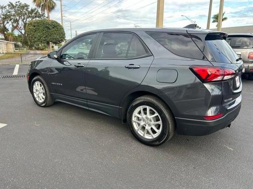 2022 Chevrolet Equinox LS