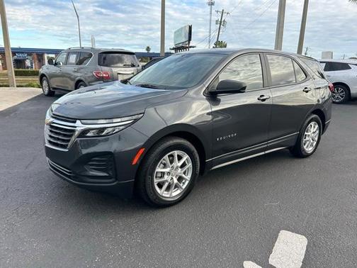 2022 Chevrolet Equinox LS