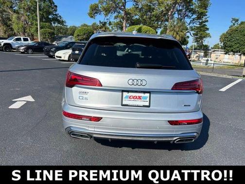 Florett Silver Metallic 2023 Audi Q5 45 S line quattro Premium