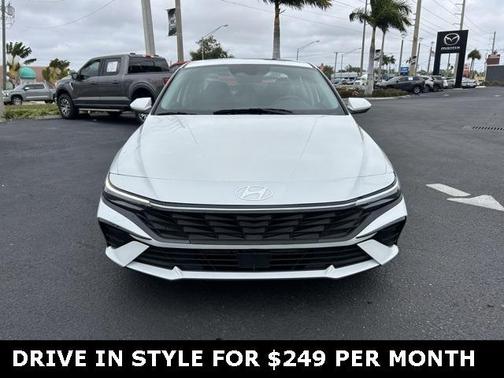 2025 Hyundai ELANTRA SEL Convenience