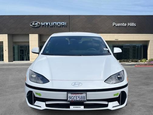 2023 Hyundai IONIQ 6 SE