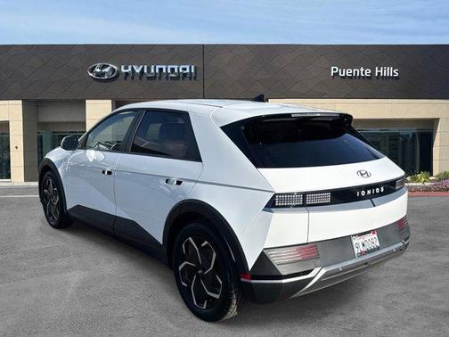2024 Hyundai IONIQ 5 SEL