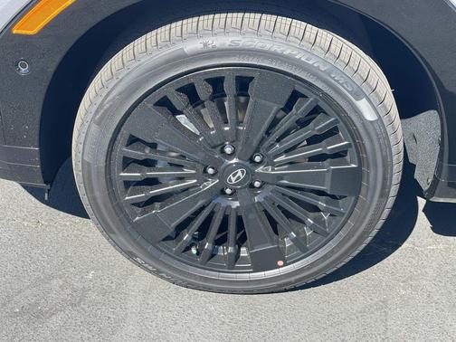 Shimmering Silver 2026 Hyundai SANTA FE HEV Calligraphy