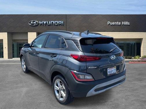 2022 Hyundai KONA SEL