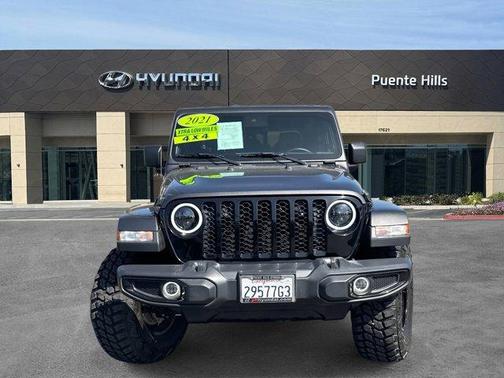 2021 Jeep Gladiator Sport