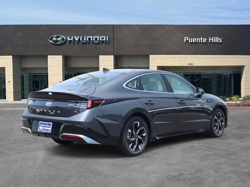 2025 Hyundai SONATA SEL