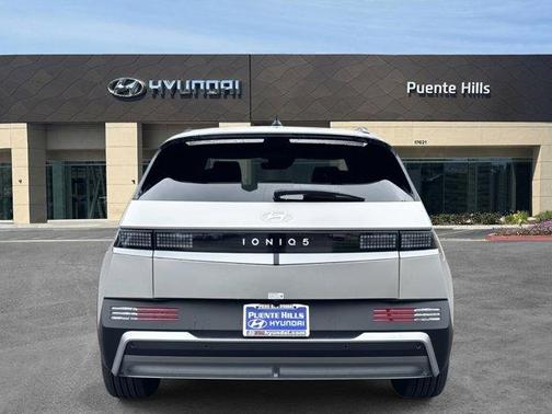 2025 Hyundai IONIQ 5 SEL