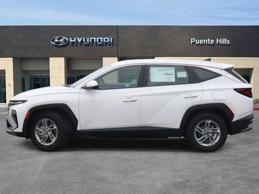 2025 Hyundai TUCSON SE