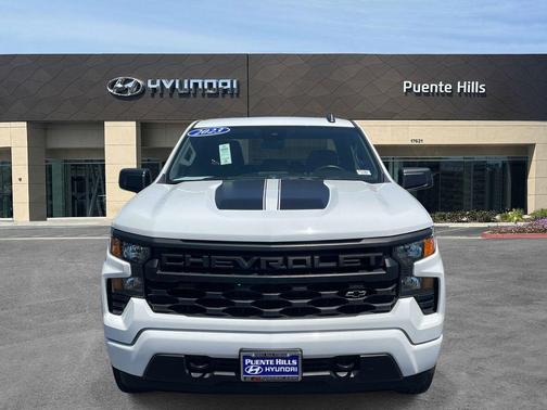 Summit White 2023 Chevrolet Silverado 1500 Custom
