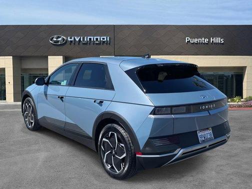 2024 Hyundai IONIQ 5 SEL