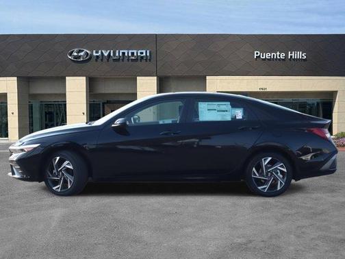 2025 Hyundai ELANTRA HEV SEL Sport