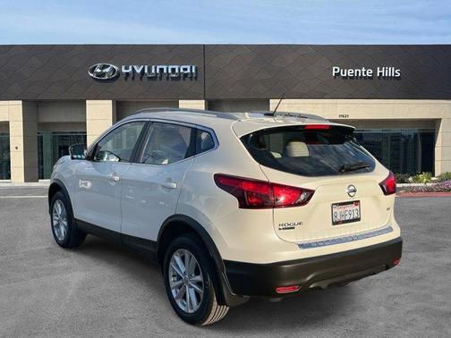 2018 Nissan Rogue Sport SV