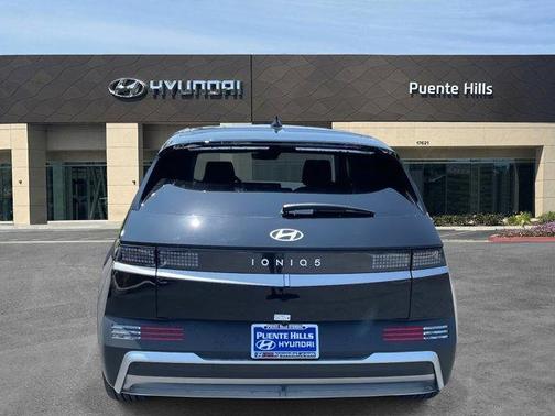 2025 Hyundai IONIQ 5 SE