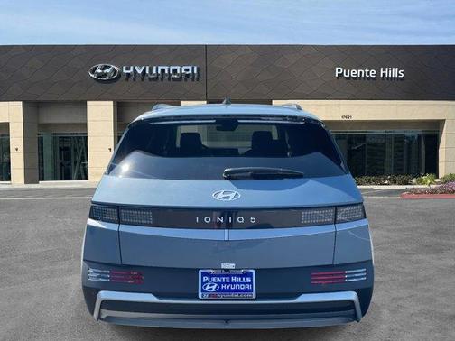 2025 Hyundai IONIQ 5 SEL