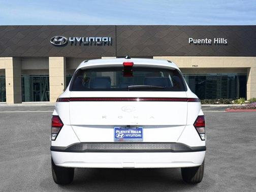 2025 Hyundai KONA EV SE