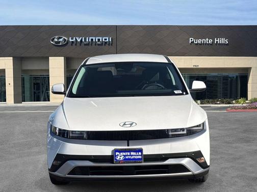 Atlas White 2026 Hyundai IONIQ 5 SEL