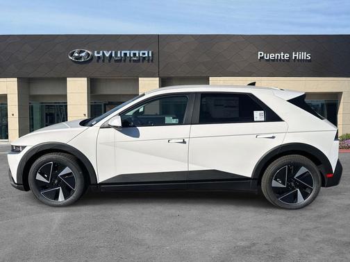 Atlas White 2026 Hyundai IONIQ 5 SEL
