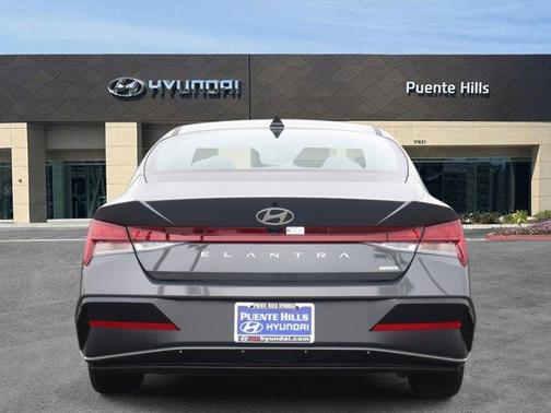 2025 Hyundai ELANTRA HEV Limited