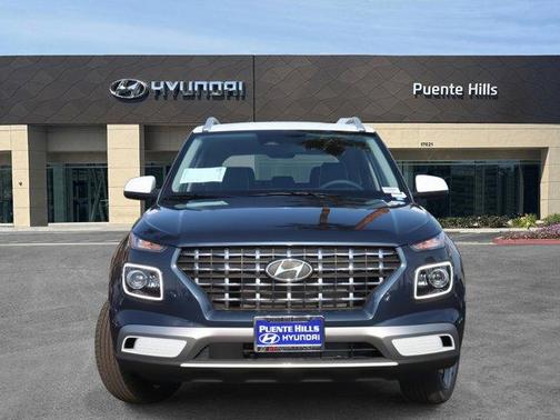 2025 Hyundai VENUE Limited