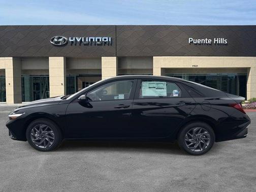 2025 Hyundai ELANTRA HEV Blue