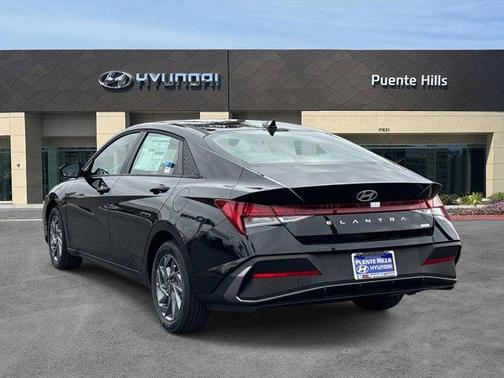 2025 Hyundai ELANTRA HEV Blue
