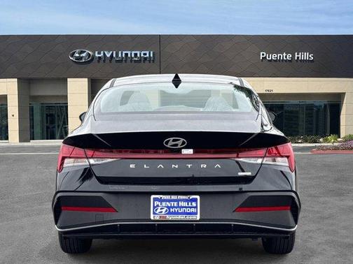 2025 Hyundai ELANTRA HEV Blue