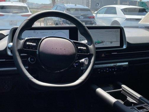 2024 Hyundai IONIQ 6 SEL