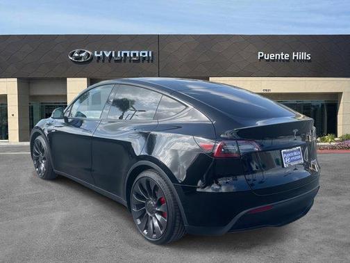 2023 Tesla Model Y Performance
