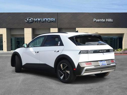 2025 Hyundai IONIQ 5 SEL