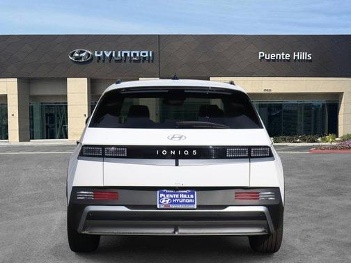 2025 Hyundai IONIQ 5 SEL