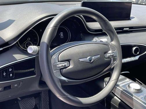 2024 Genesis GV70 2.5T