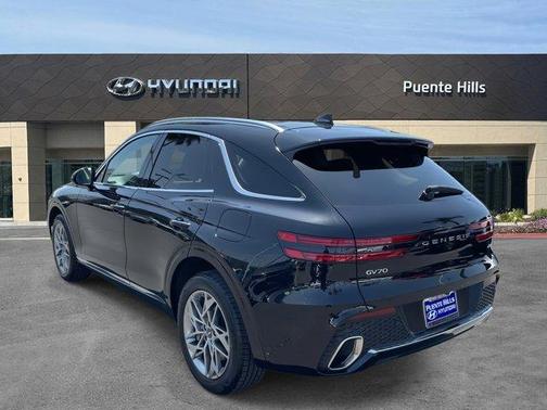 2024 Genesis GV70 2.5T