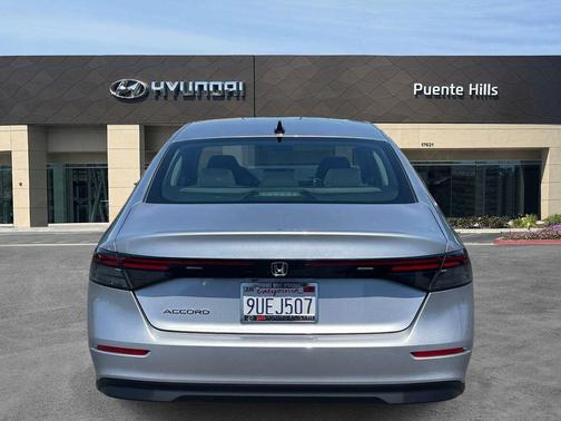 2025 Honda Accord SE