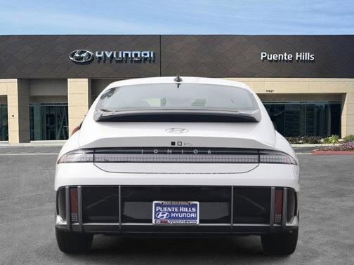 2025 Hyundai IONIQ 6 Limited