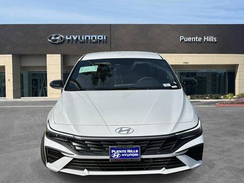2025 Hyundai ELANTRA HEV SEL Sport